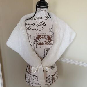 Echo White Faux Fur Wrap